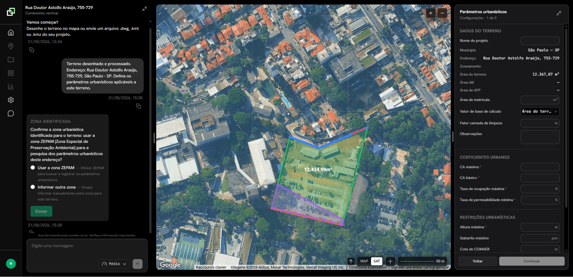 Refined Arqgen platform interface: chat panel, satellite site drawing and urban parameters form